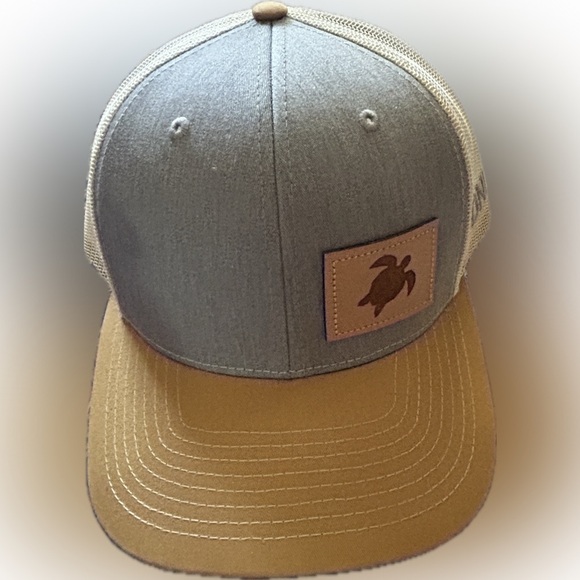 NWOT Richardson leather sea turtle patch ballcap. Never worn. Neutral colors - Picture 1 of 7